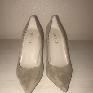 Guess suede heels‼️